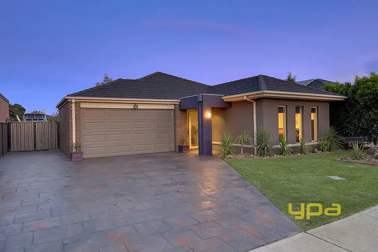 37 Melfin Drive, Hillside VIC 3037