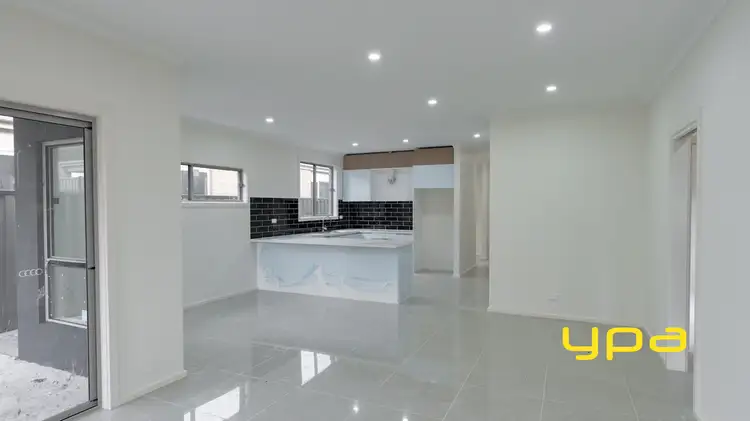 Second view of Homely house listing, 10 Water Lily Circuit, Craigieburn VIC 3064