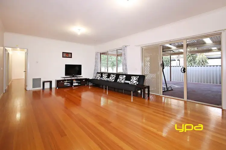 Fifth view of Homely house listing, 6 Dargo Place, Taylors Hill VIC 3037