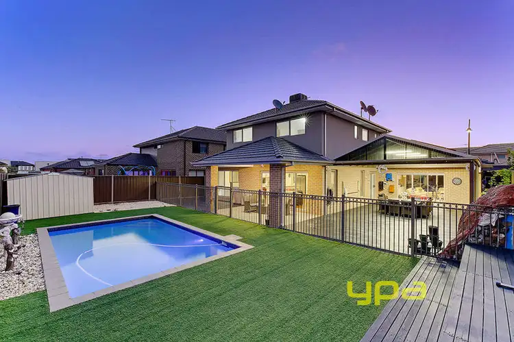 Second view of Homely house listing, 21 Clarendon Avenue, Craigieburn VIC 3064