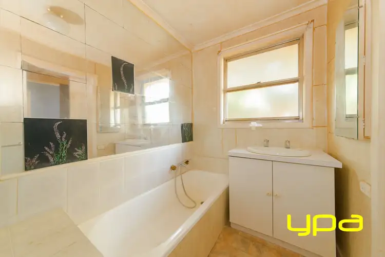 Fifth view of Homely house listing, 8 Katandra Crescent, Broadmeadows VIC 3047