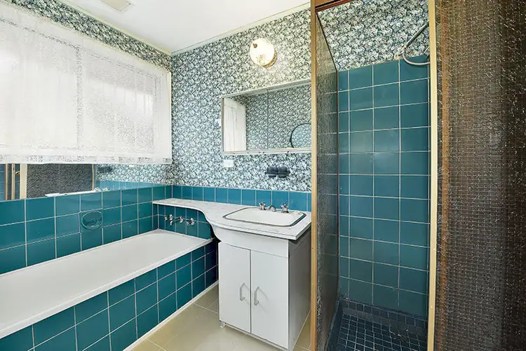 Sixth view of Homely house listing, 9 Dolphin Court, Gladstone Park VIC 3043