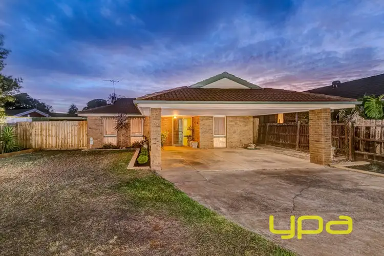 8 Heritage Way, Melton West VIC 3337