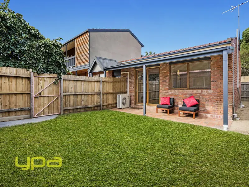 Main view of Homely unit listing, 2/76 Anderson Road, Sunbury VIC 3429