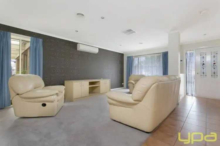 Second view of Homely house listing, 4 O'Neill Place, Sunbury VIC 3429