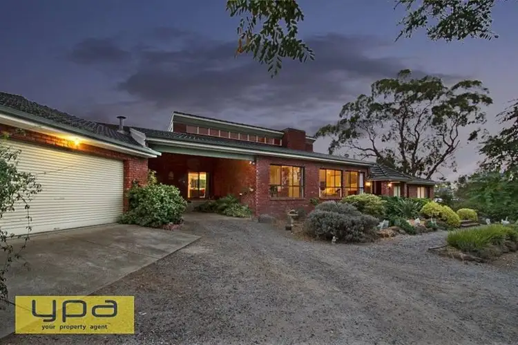 5 The Glade, Sunbury VIC 3429