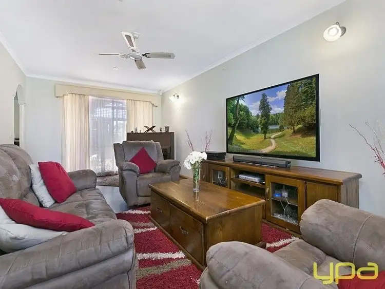Fifth view of Homely house listing, 24 Heatherbrae Crescent, Sunbury VIC 3429