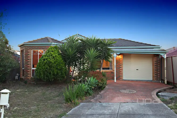 15 Ingoldsby Court, Delahey VIC 3037