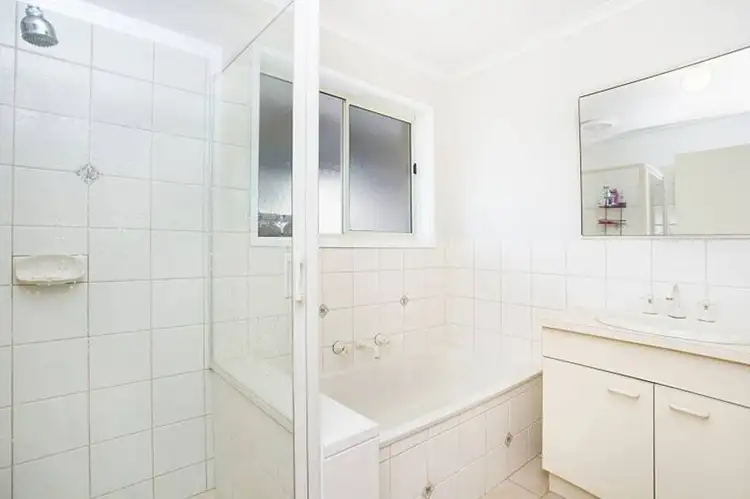 Sixth view of Homely unit listing, 1/3 Hoylake Court, Sunbury VIC 3429