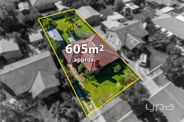 16 Bannister Street, Jacana VIC 3047