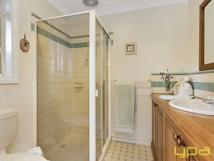 Seventh view of Homely house listing, 10 Solomon Court, Sunbury VIC 3429