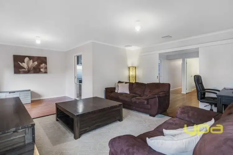 Fourth view of Homely house listing, 10 Taunton Place, Gladstone Park VIC 3043