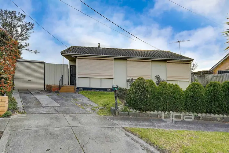 9 Rosedale Crescent, Dallas VIC 3047