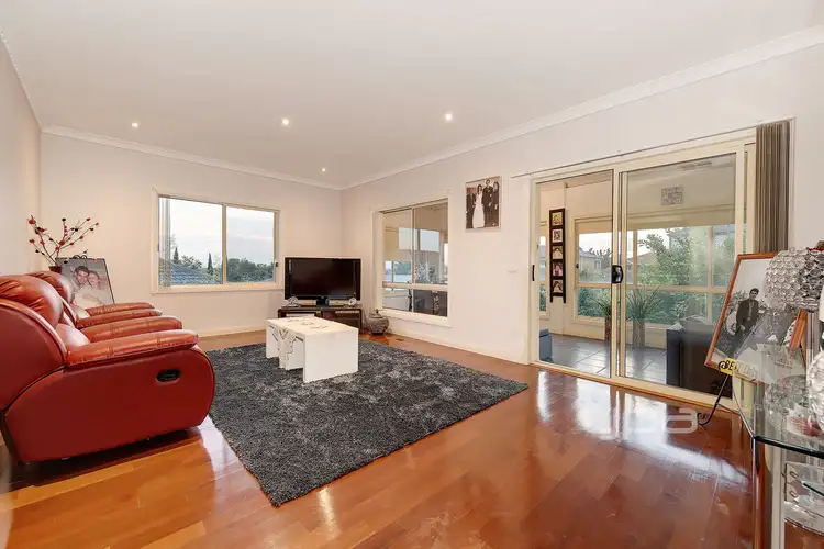 Sixth view of Homely house listing, 10 Skyline Rise, Craigieburn VIC 3064