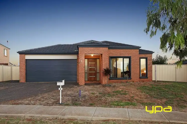 4 Golden Wattle Way, Melton West VIC 3337