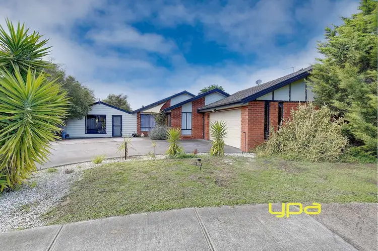 83 John Paul Drive, Hillside VIC 3037