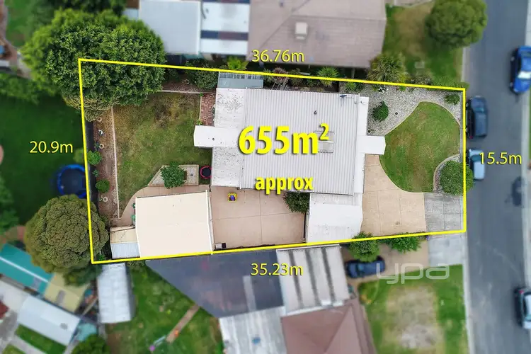 Second view of Homely house listing, 3 Goodrich Court, Craigieburn VIC 3064
