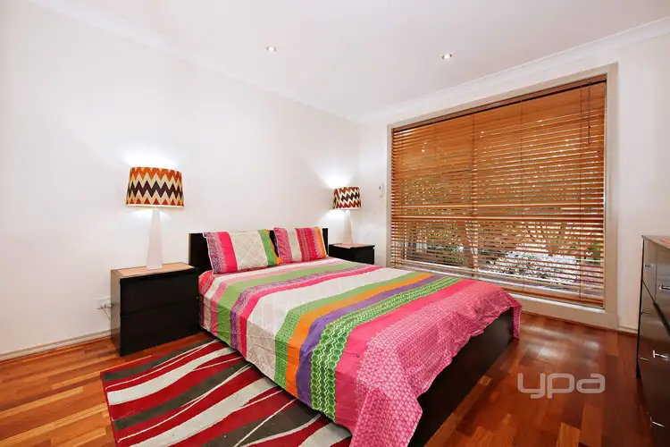 Fifth view of Homely house listing, 2 Isabel Close, Caroline Springs VIC 3023