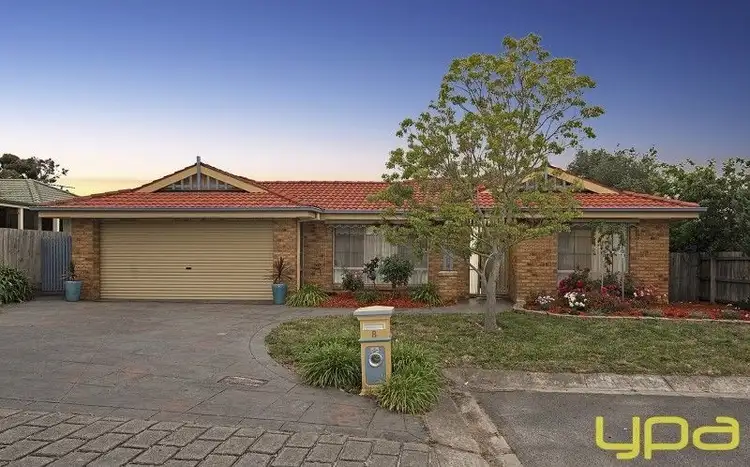 8 Fernshaw Place, Sunbury VIC 3429