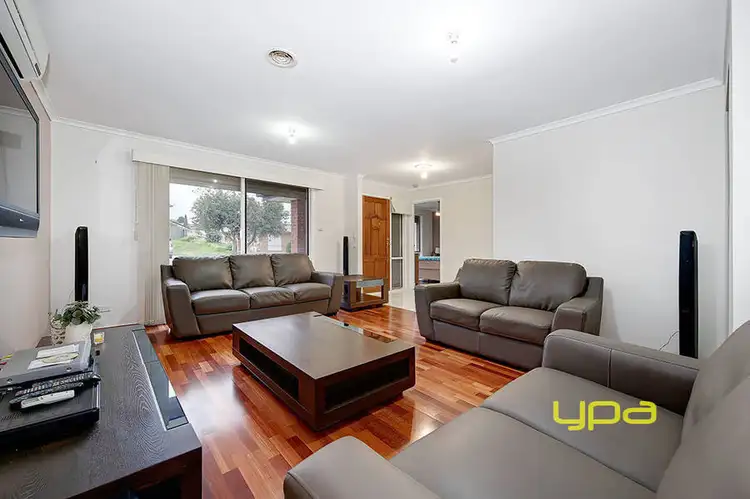 Second view of Homely house listing, 9 Themeda Court, Meadow Heights VIC 3048