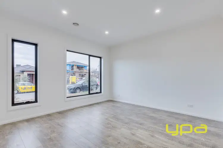 Seventh view of Homely house listing, 14 Emblem Way, Craigieburn VIC 3064