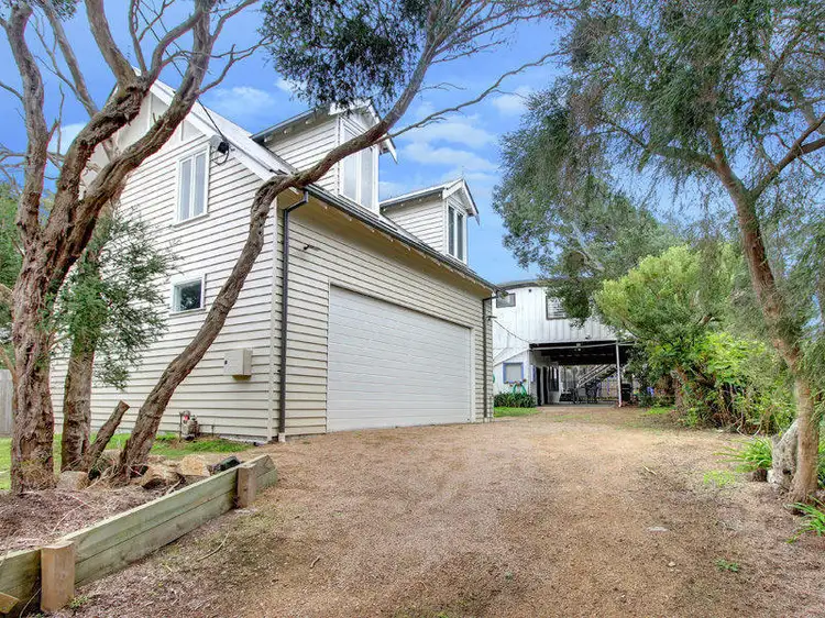 6 Younger Avenue, Rye VIC 3941