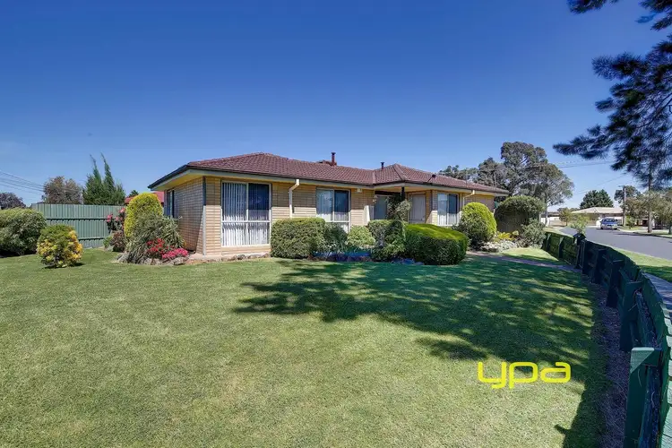 1 Inverleigh Court, Meadow Heights VIC 3048
