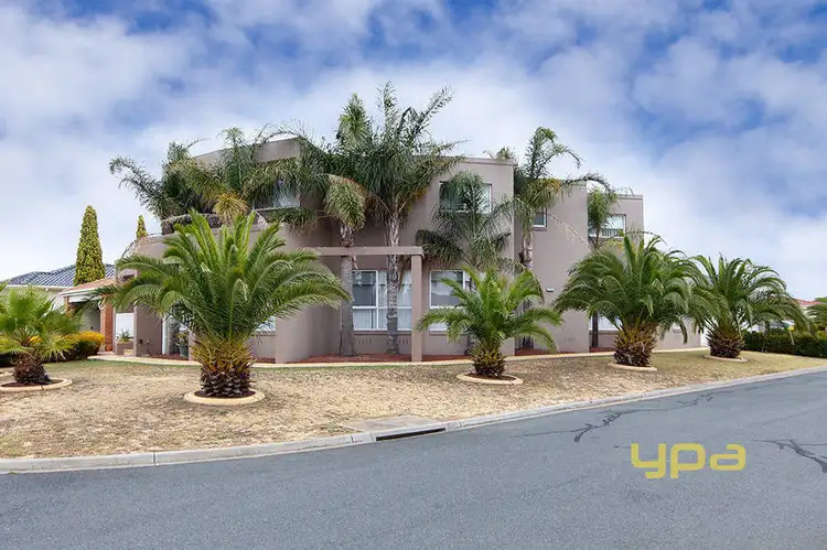 12 Booth Way, Taylors Lakes VIC 3038