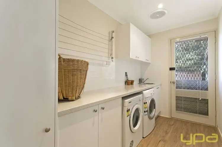 Fifth view of Homely house listing, 4 Isaacs Close, Sunbury VIC 3429