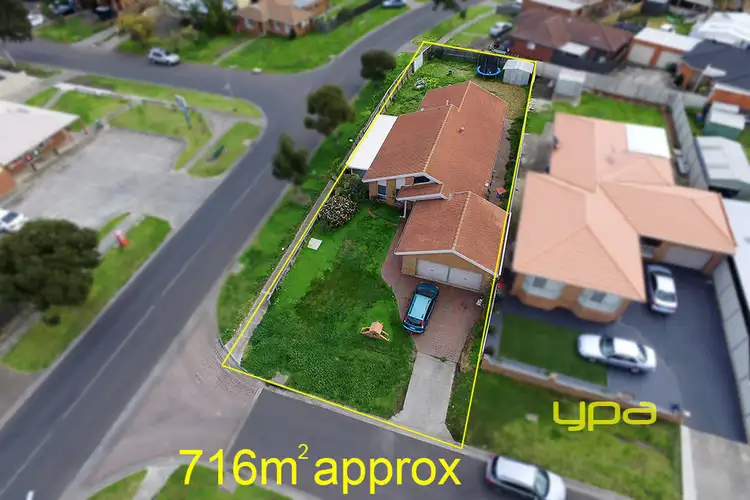 Fourth view of Homely house listing, 1 Thistle Court, Meadow Heights VIC 3048