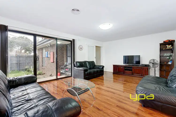 Fifth view of Homely house listing, 81 Dianne Avenue, Craigieburn VIC 3064