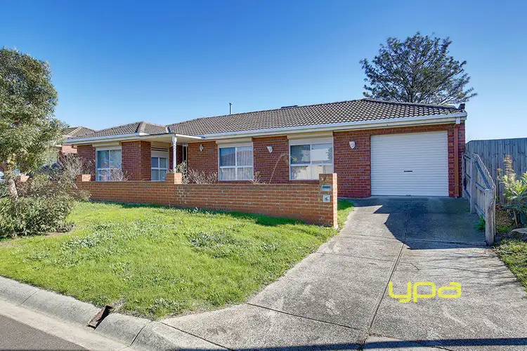 2/4 Nash Court, Meadow Heights VIC 3048