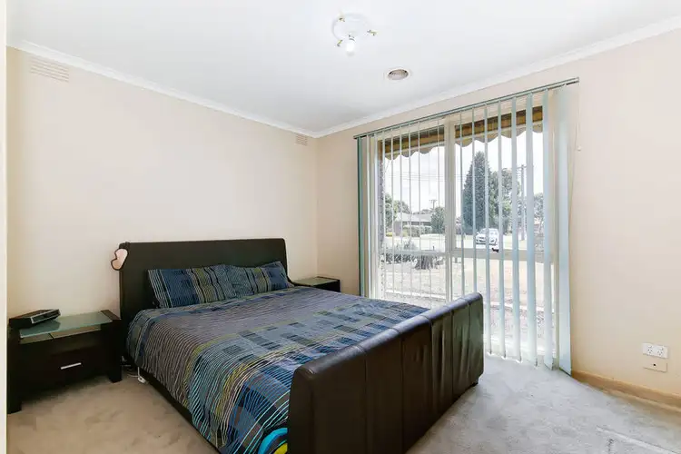 Seventh view of Homely house listing, 7 Parton Place, Craigieburn VIC 3064