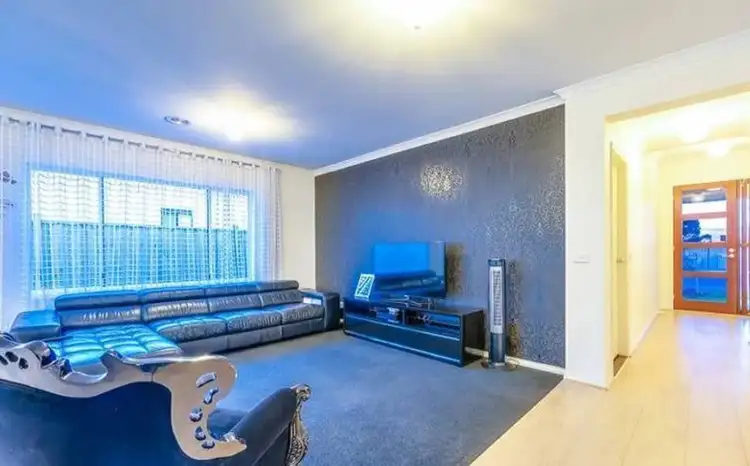 Seventh view of Homely house listing, 10 Caraleena Drive, Tarneit VIC 3029