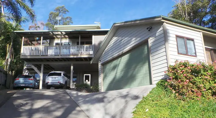 10 Yumbool Cl, Forresters Beach NSW 2260