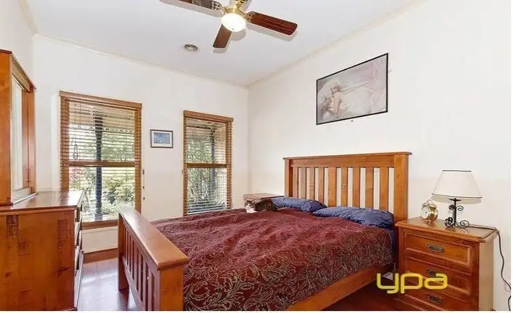Fifth view of Homely house listing, 4 Larkwood Lane, Craigieburn VIC 3064