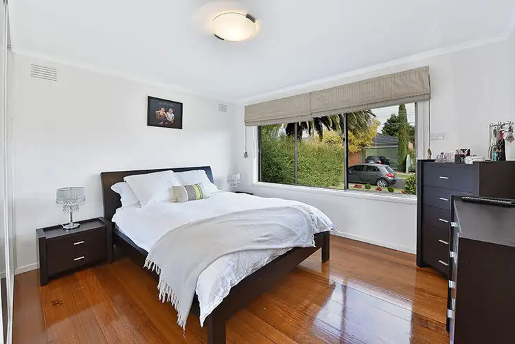 Sixth view of Homely house listing, 4 Ellesmere Crescent, Gladstone Park VIC 3043