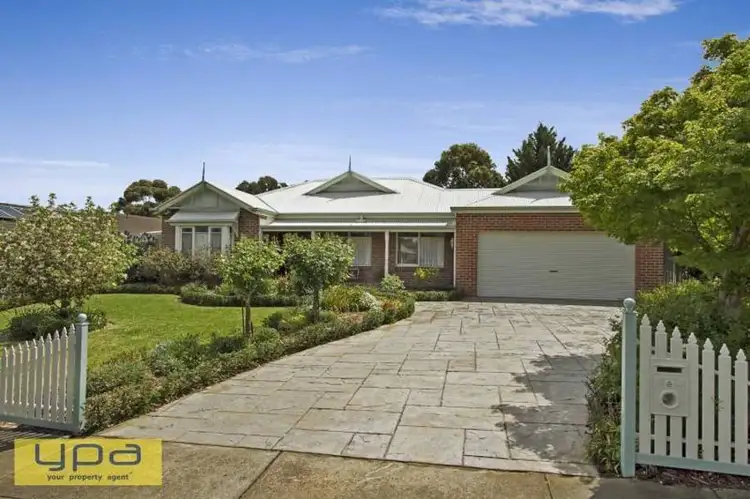 113 Yellow Gum Boulevard, Sunbury VIC 3429