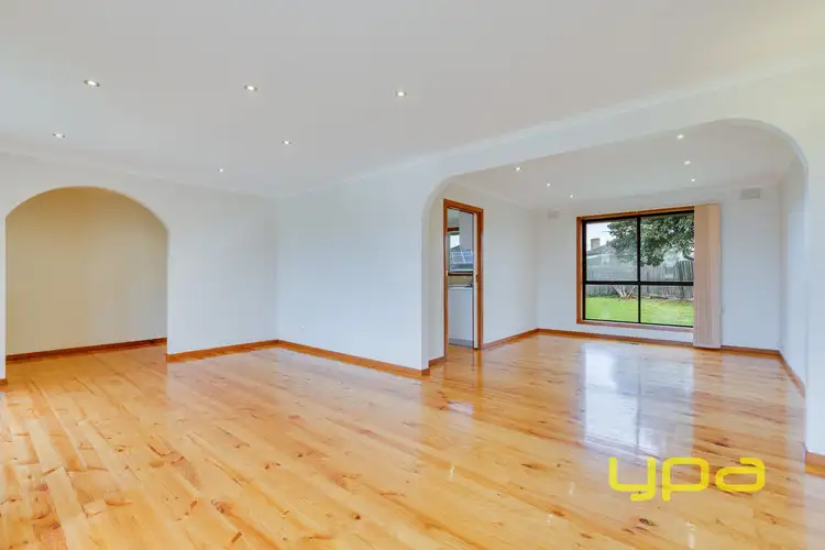 Fourth view of Homely house listing, 5 Aris Court, Craigieburn VIC 3064