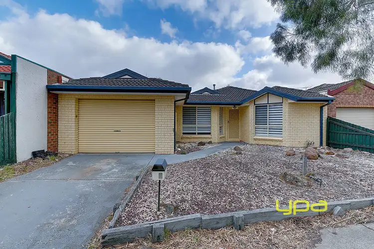 17 Kirwan Aveue, Roxburgh Park VIC 3064