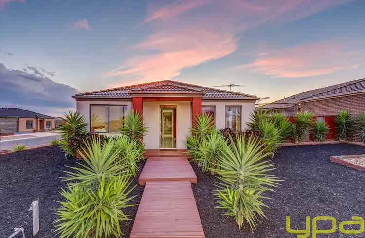 1 Daisy Circuit, Melton West VIC 3337