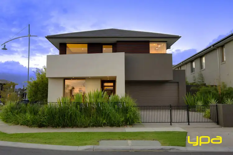 18 Peppermint Grove, Taylors Hill VIC 3037