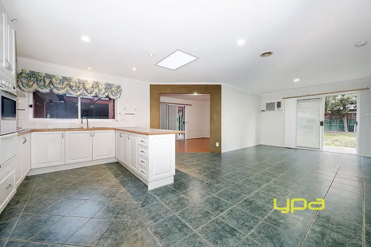 Third view of Homely house listing, 8 Penshurst Court, Hillside VIC 3037