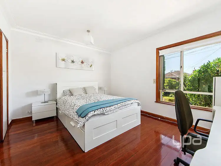 Fifth view of Homely house listing, 1 Mark Street, St Albans VIC 3021