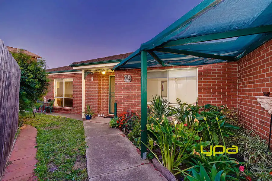 Main view of Homely unit listing, 2/180 Copernicus Way, Keilor Downs VIC 3038