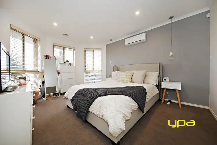 Fifth view of Homely house listing, 37 Kanmore Crescent, Hillside VIC 3037
