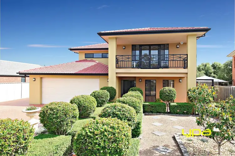 4 Rubicon Avenue, Taylors Hill VIC 3037