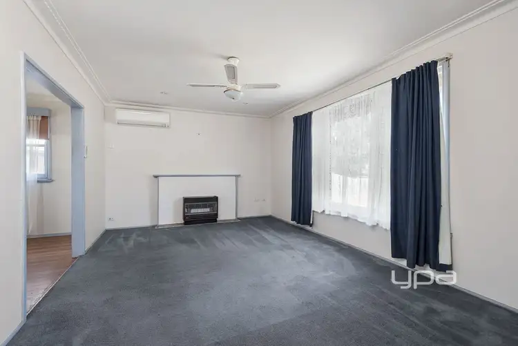 Fourth view of Homely house listing, 327 Elizabeth Drive, Sunbury VIC 3429