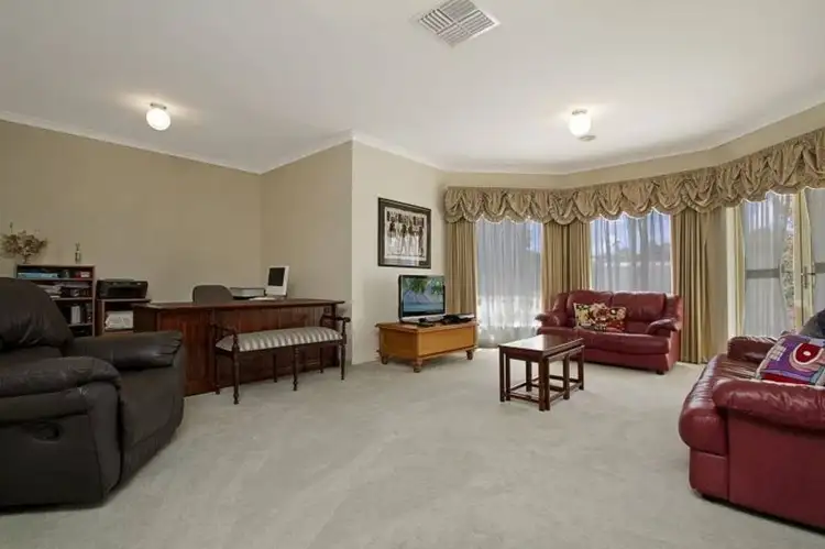 Third view of Homely house listing, 2 Oakdale Lane, Sunbury VIC 3429