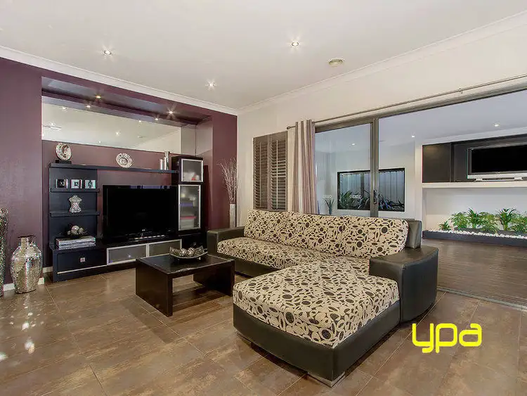 Sixth view of Homely house listing, 18 Lyons Avenue, Burnside Heights VIC 3023